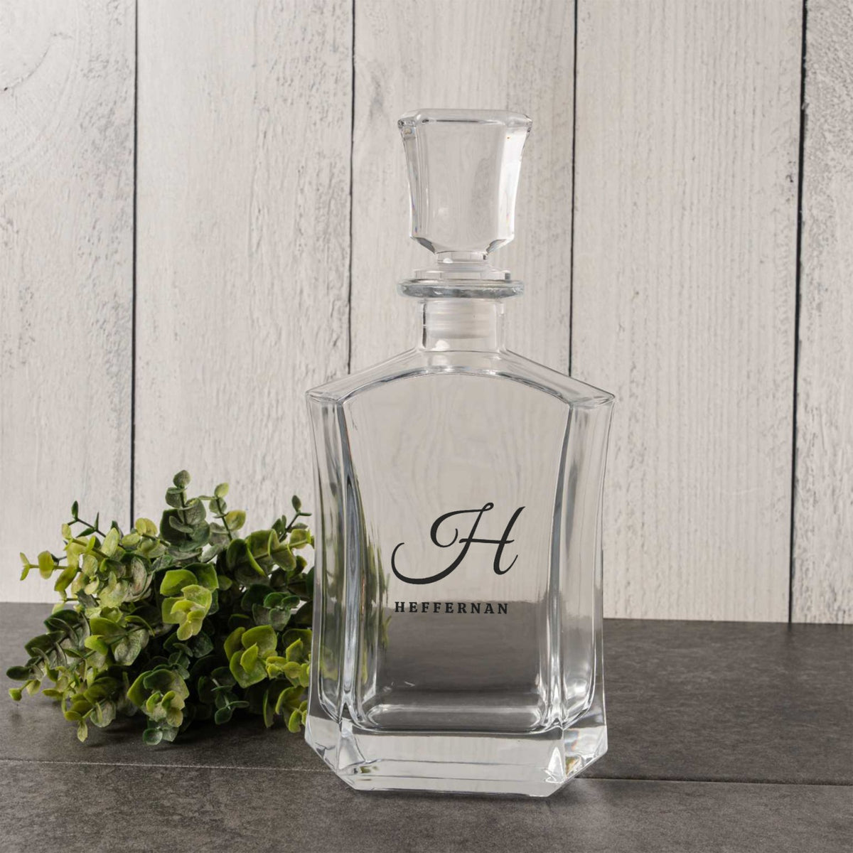 Personalized Whiskey Decanter, Custom Monogram Etched 24oz Glass Decanter, Groomsman Gift, Gift for Dad, Him, Husband, Christmas